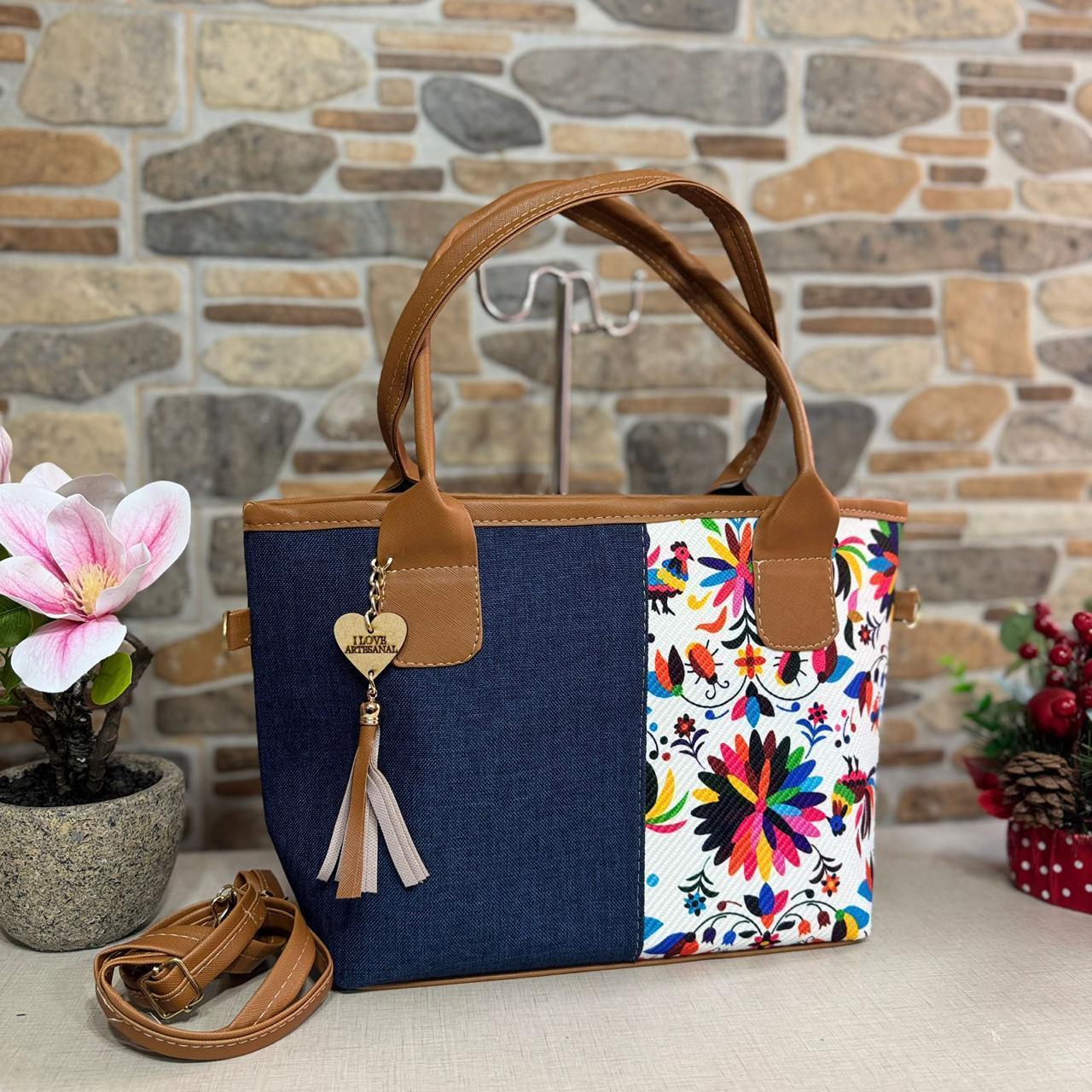 Bolso Tote Artesanal "Vibras de México" – Combinación Textil y Bordado Floral