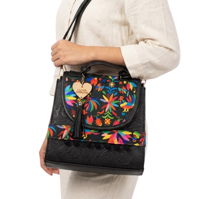 Mochila y Bolso Artesanal de Mano 3 en 1 – Bordado Mexicano Multicolor
