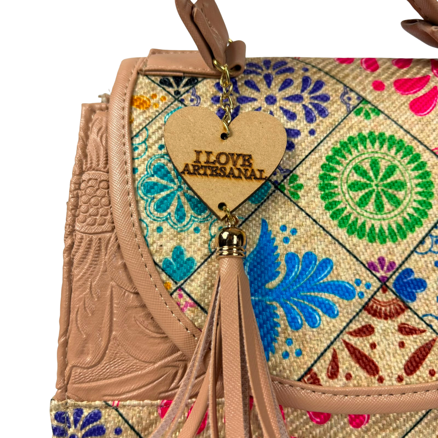 Mochila Artesanal de Piel sintética Bordada con Detalles Florales y Pompones